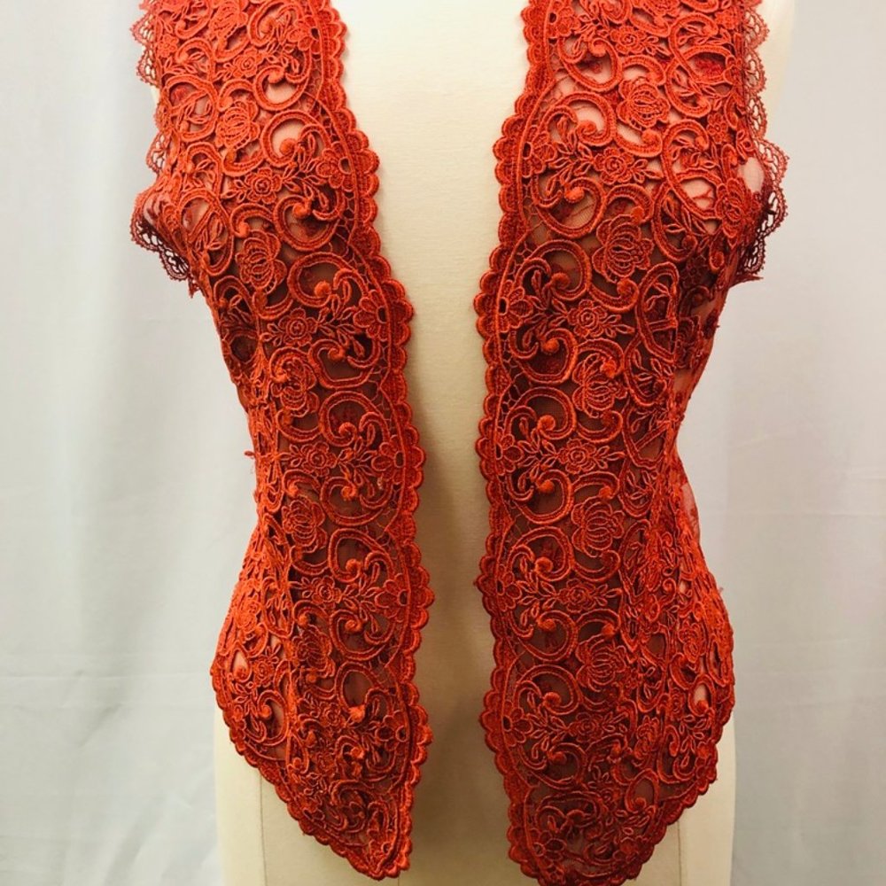 LACE VEST - COLOR TERRA COTA - SIZE MEDIUM
